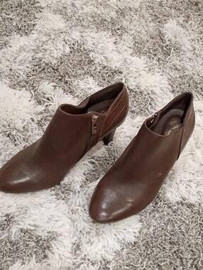 ANTONIO MELANI Brown Leather Heeled Ankle Booties